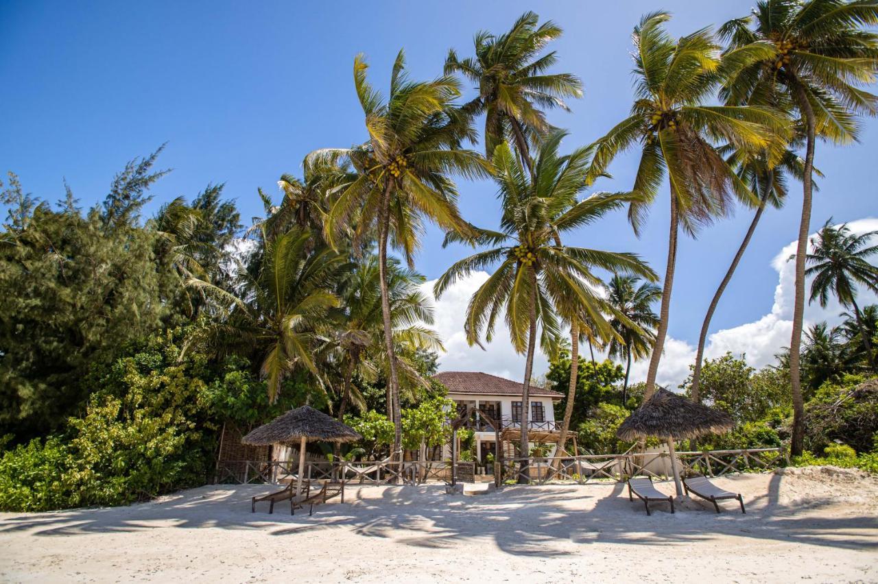 Kima Serviced Beach House & Suites Буейю Екстериор снимка