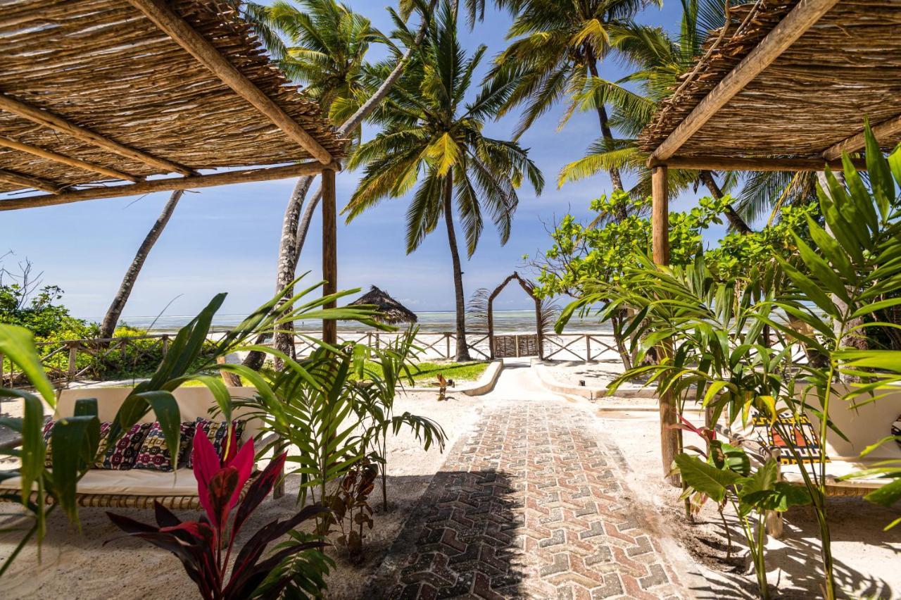 Kima Serviced Beach House & Suites Буейю Екстериор снимка